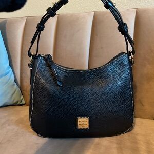🦆 Dooney & Bourke Pebble Grain Small Kiley Hobo in Black Black 🖤🖤